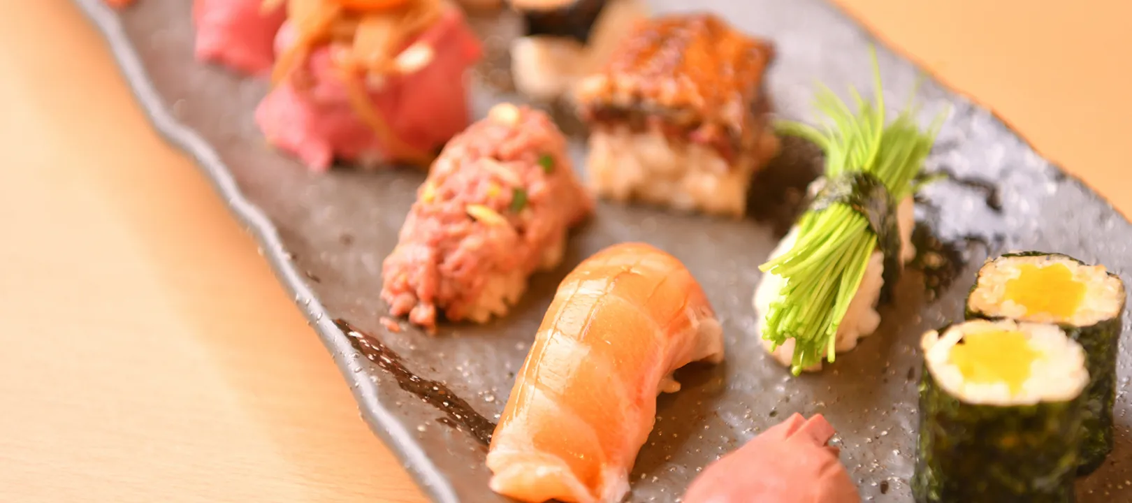 すし酒場 すさび湯 梅田東通り店 メインビジュアル