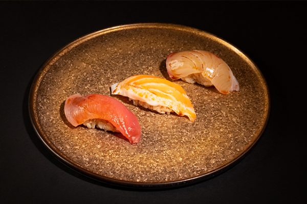 極みトロ三昧(まぐろ・漬けまぐろ・まぐろにんにく)の画像